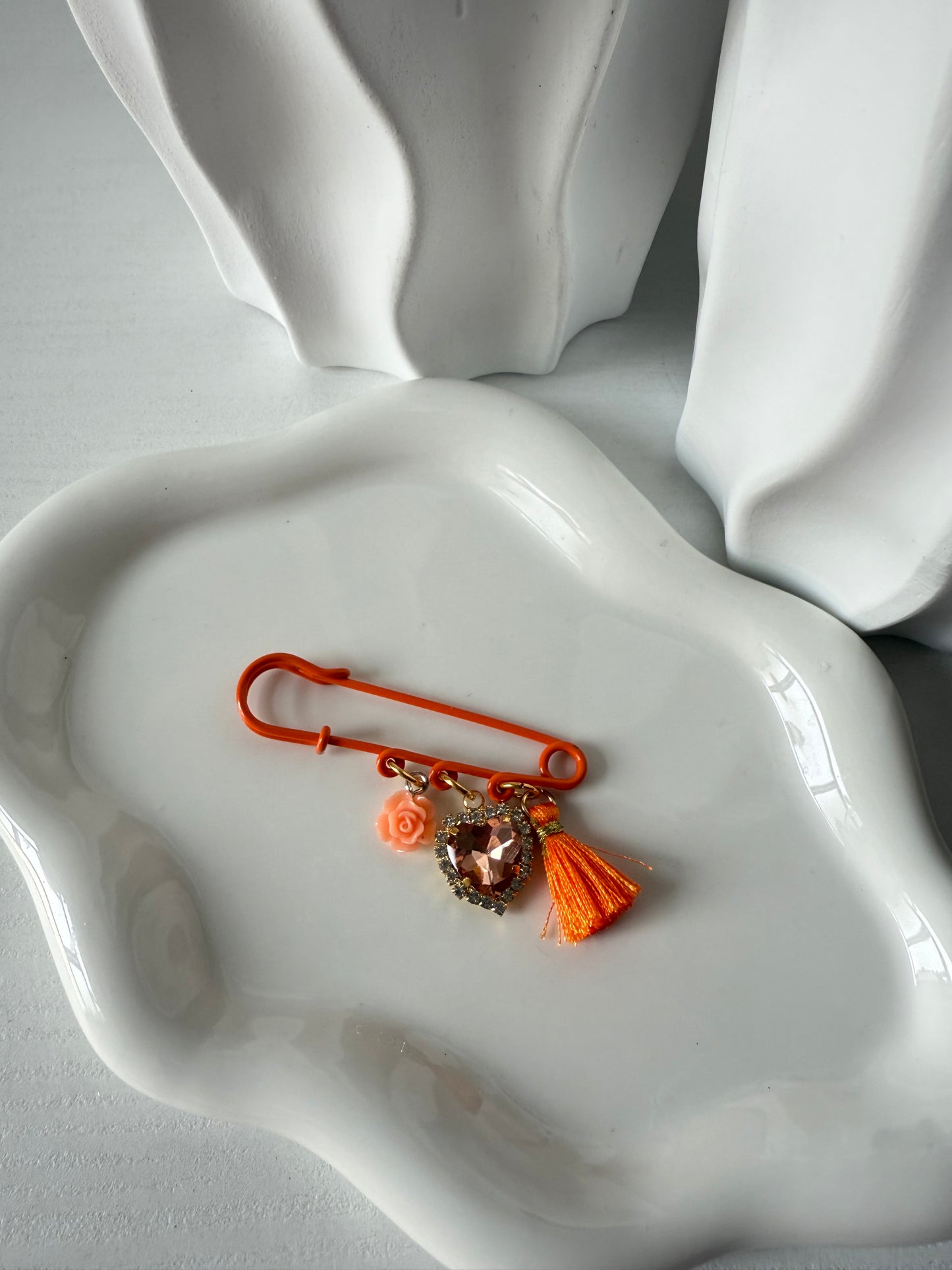 Spilla 3 charms