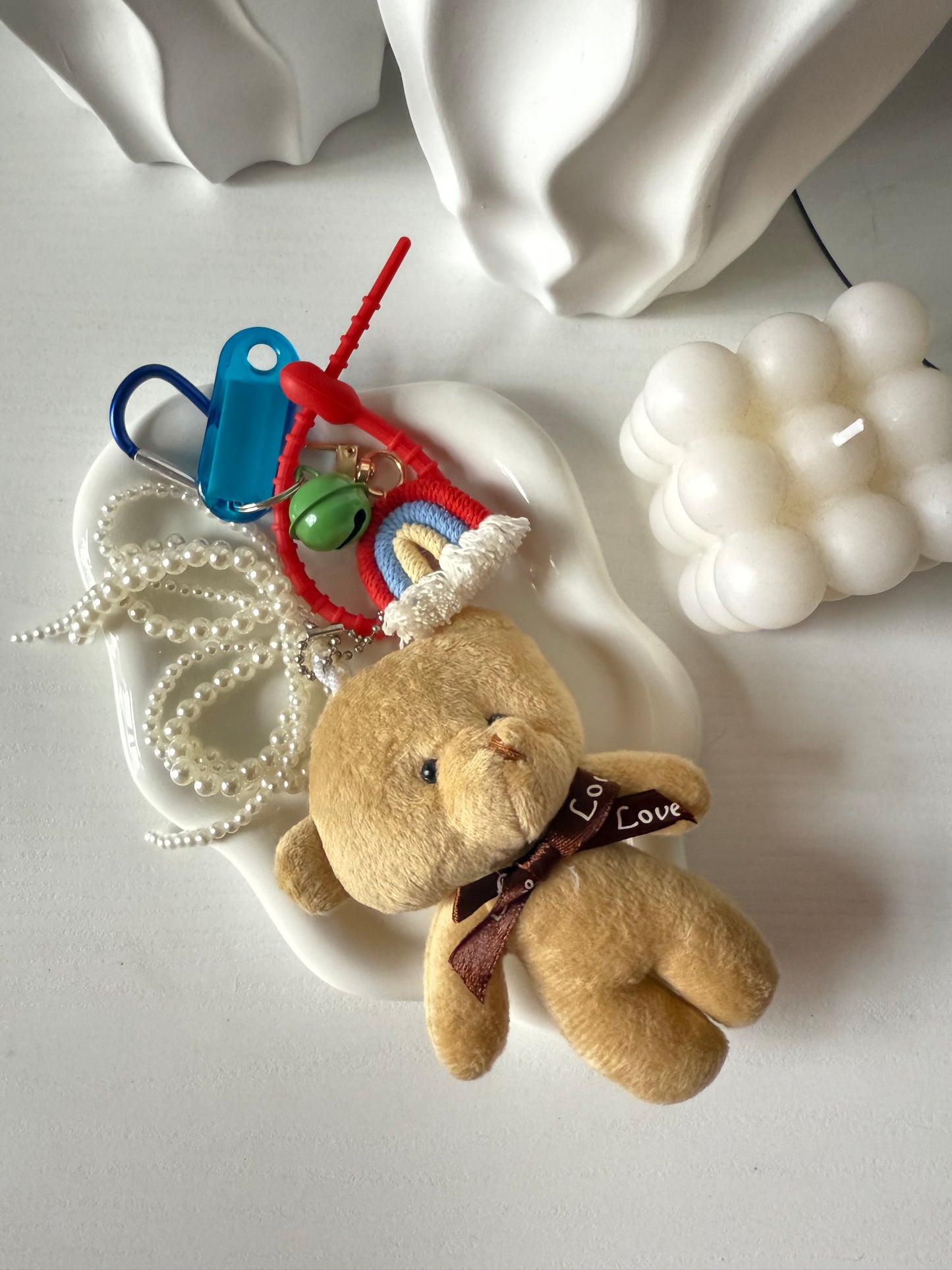 Moody Teddy Bear arcobaleno e perle