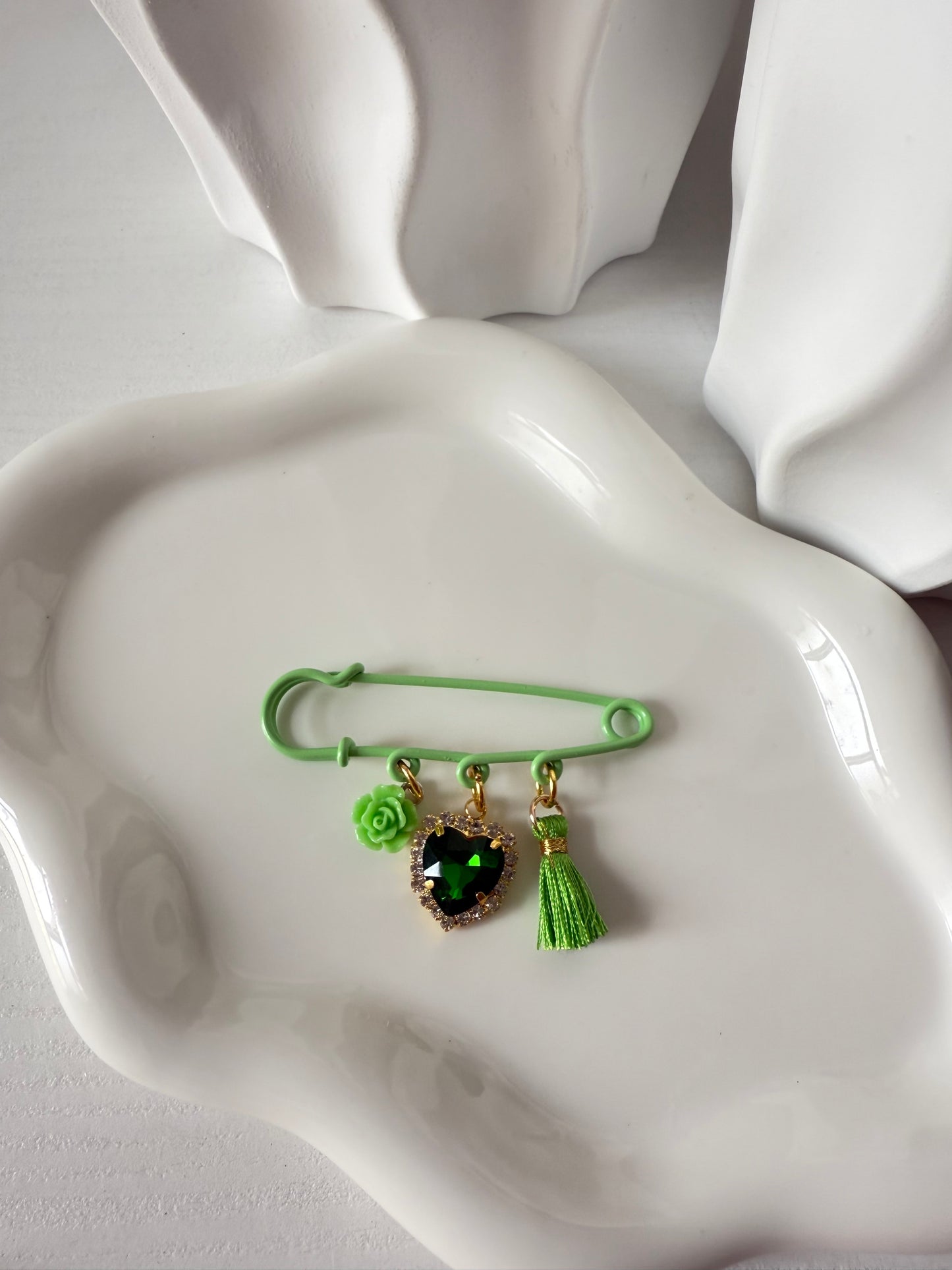 Spilla 3 charms